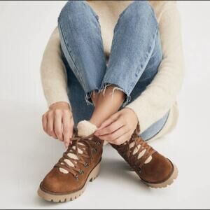 Blondo Boots Sherpa Waterproof Bootie Size 9